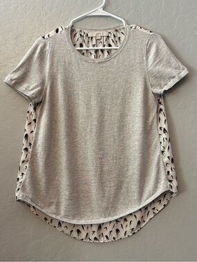 Ann Taylor LOFT women's abstract gray white black bird print top small
